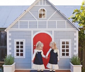 cubby house
